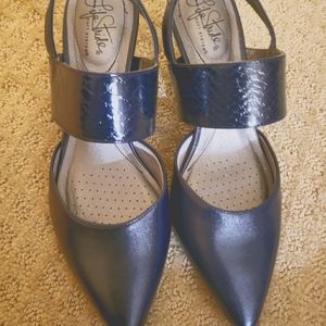 Life Stride Soft System Sonya Heels Navy Blue